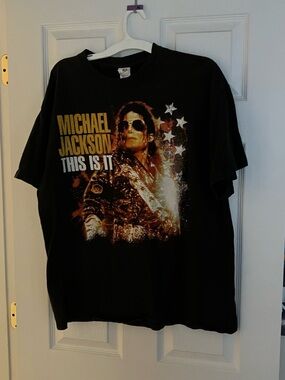 Vintage 2009 Michael Jackson Shirt XL This Is It Final Tour Concert Promo Tee
